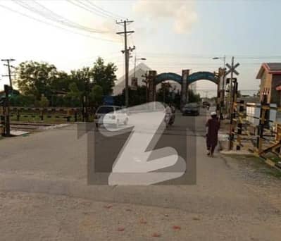 600 square yards plot for sale