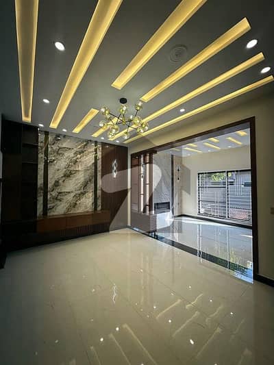 Stylish 5 Marla House for Sale in Prime BB Block, Bahria Town Lahore Ready to Move Perfect Family Home