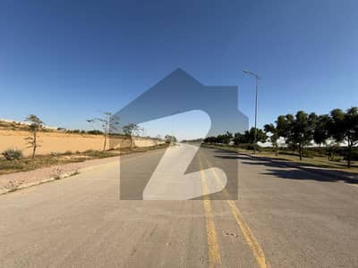 بحریہ پیراڈائز - پریسنٹ 51 بحریہ پیراڈائز,بحریہ ٹاؤن کراچی,کراچی میں 1 کنال رہائشی پلاٹ 78.0 لاکھ میں برائے فروخت۔