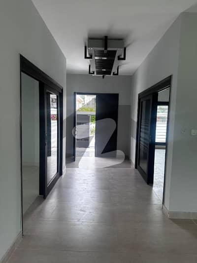 ڈی ایچ اے فیز 5 ڈی ایچ اے ڈیفینس,کراچی میں 5 کمروں کا 1 کنال مکان 7.0 لاکھ میں کرایہ پر دستیاب ہے۔