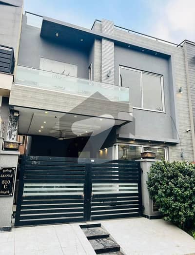 5marla beautiful House Available for rent