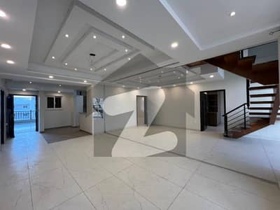 فیصل ٹاؤن فیز 1 - بلاک اے فیصل ٹاؤن فیز 1,فیصل ٹاؤن - ایف ۔ 18,اسلام آباد میں 1 کنال پینٹ ہاؤس 1.2 لاکھ میں کرایہ پر دستیاب ہے۔