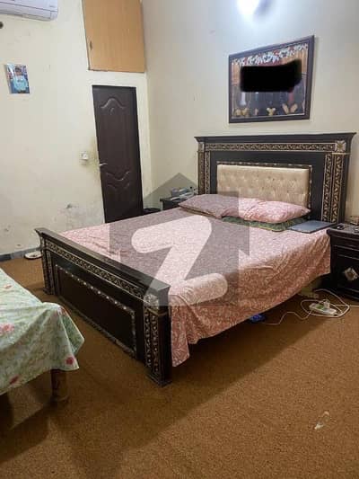 جوہر ٹاؤن فیز 2 جوہر ٹاؤن,لاہور میں 1 کمرے کا 5 مرلہ زیریں پورشن 45.0 ہزار میں کرایہ پر دستیاب ہے۔