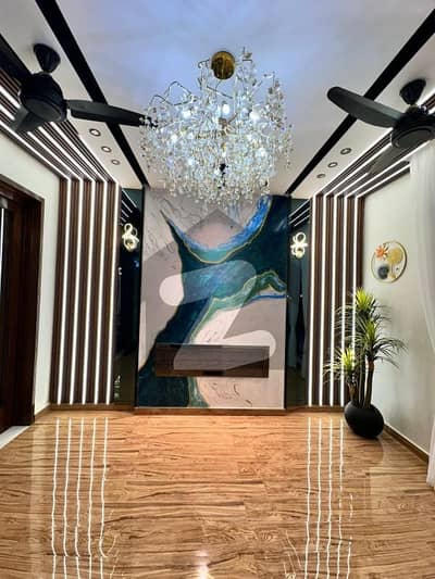 10 Marla Brand New Lower Portion Available Upper Portion Lock Bahria Town Lahore