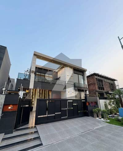 ڈی ایچ اے فیز 7 ڈیفنس (ڈی ایچ اے),لاہور میں 5 کمروں کا 1 کنال مکان 13.75 کروڑ میں برائے فروخت۔