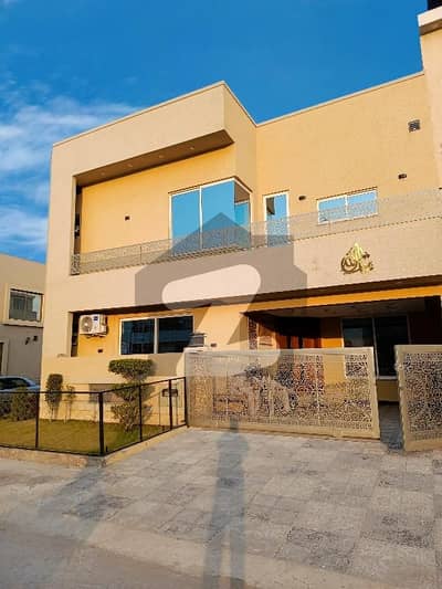 بحریہ ٹاؤن فیز 8 بحریہ ٹاؤن راولپنڈی,راولپنڈی میں 3 کمروں کا 8 مرلہ بالائی پورشن 52.0 ہزار میں کرایہ پر دستیاب ہے۔