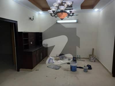 جوہر ٹاؤن فیز 2 جوہر ٹاؤن,لاہور میں 2 کمروں کا 5 مرلہ بالائی پورشن 50.0 ہزار میں کرایہ پر دستیاب ہے۔