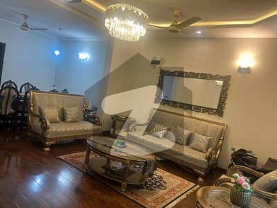 10 MARLA 4 BEDROOM HOUSE AVAILABLE FOR RENT 10 MARLA 4 BEDROOM HOUSE AVAILABLE FOR RENT