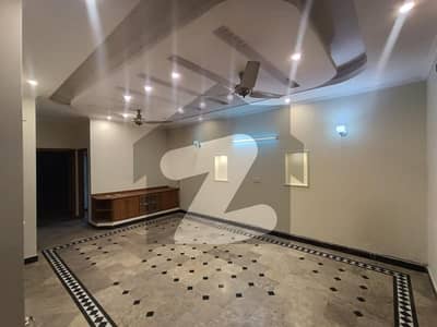 10 Marla House Available For Rent In Bahria Town Phase 3