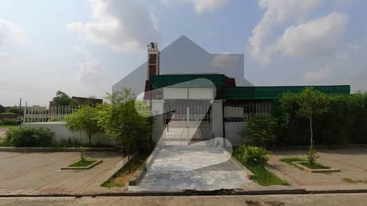 20MARLA IDEAL LOCATION 50FT ROAD PLOT FOR SALE IN E4 BLOCK