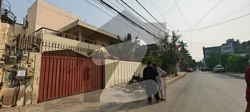 ڈی ایچ اے فیز 1 ڈی ایچ اے ڈیفینس,کراچی میں 6 کمروں کا 1 کنال مکان 10.0 کروڑ میں برائے فروخت۔ ڈی ایچ اے فیز 1 ڈی ایچ اے ڈیفینس,کراچی میں 6 کمروں کا 1 کنال مکان 10.0 کروڑ میں برائے فروخت۔