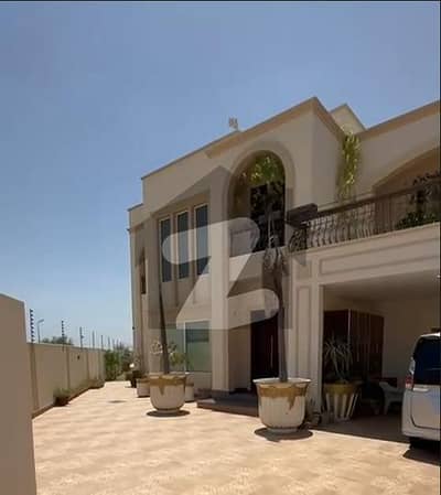 بحریہ ٹاؤن - پریسنٹ 7 بحریہ ٹاؤن کراچی,کراچی میں 7 کمروں کا 2 کنال مکان 14.0 کروڑ میں برائے فروخت۔