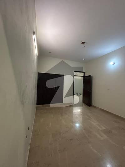 Three Bed Lounge Portion Is For Sale