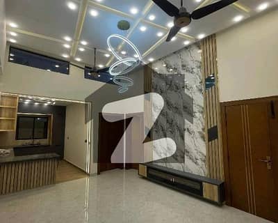 جناح گارڈنز ایف ای سی ایچ ایس,اسلام آباد میں 4 کمروں کا 7 مرلہ مکان 2.6 کروڑ میں برائے فروخت۔