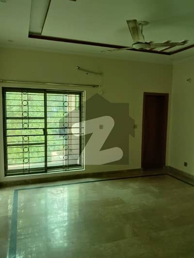 ایڈن بولیوارڈ ہاؤسنگ سکیم کالج روڈ,لاہور میں 2 کمروں کا 5 مرلہ بالائی پورشن 45.0 ہزار میں کرایہ پر دستیاب ہے۔