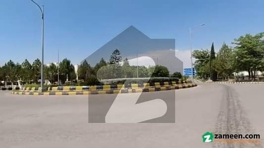 انجنیئرز کوآپریٹو ہاؤسنگ ڈی ۔ 18,اسلام آباد میں 1 کنال رہائشی پلاٹ 1.25 کروڑ میں برائے فروخت۔