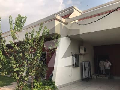 1 Kanal House Available For Sale In Cavalry Ground