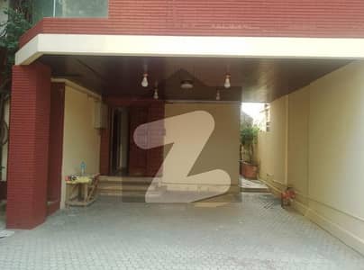 12 Marla Full House Available For Rent In Gulberg 3