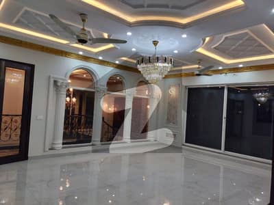 بحریہ ٹاؤن سیکٹر سی بحریہ ٹاؤن,لاہور میں 3 کمروں کا 5 مرلہ مکان 2.2 کروڑ میں برائے فروخت۔