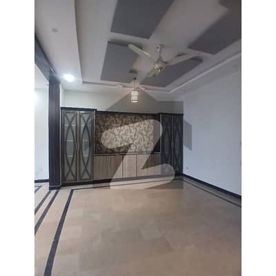 جی ۔ 14/4 جی ۔ 14,اسلام آباد میں 2 کمروں کا 10 مرلہ بالائی پورشن 1.1 لاکھ میں کرایہ پر دستیاب ہے۔