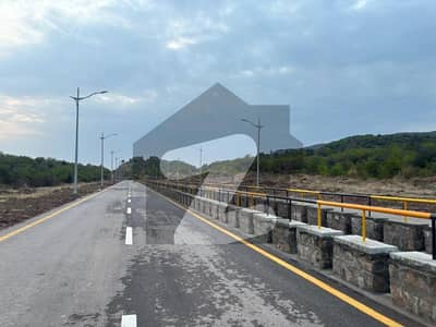 نیول فارمز ہاؤسنگ اسکیم سیکٹر ڈی ناول فارمز ہاؤسنگ سکیم,اسلام آباد میں 5 کنال رہائشی پلاٹ 5.5 کروڑ میں برائے فروخت۔