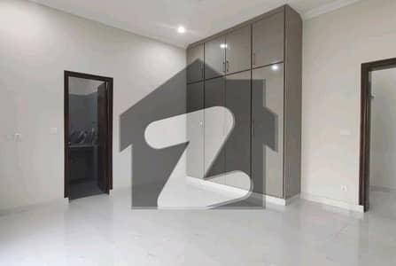 In Bahria Town - Sector E House For Sale Sized 1 Kanal