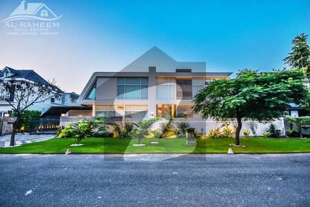 ڈی ایچ اے فیز 6 - بلاک کے فیز 6,ڈیفنس (ڈی ایچ اے),لاہور میں 6 کمروں کا 2 کنال مکان 32.0 کروڑ میں برائے فروخت۔