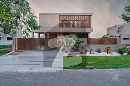 ڈی ایچ اے فیز 7 ڈیفنس (ڈی ایچ اے),لاہور میں 6 کمروں کا 1 کنال مکان 7.65 کروڑ میں برائے فروخت۔ ڈی ایچ اے فیز 7 ڈیفنس (ڈی ایچ اے),لاہور میں 6 کمروں کا 1 کنال مکان 7.65 کروڑ میں برائے فروخت۔