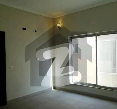 Centrally Located Prime Location House In Bahria Town - Quaid Villas Is Available For rent