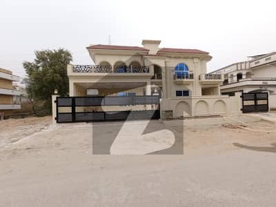 Double story corner House real picture urgent sale