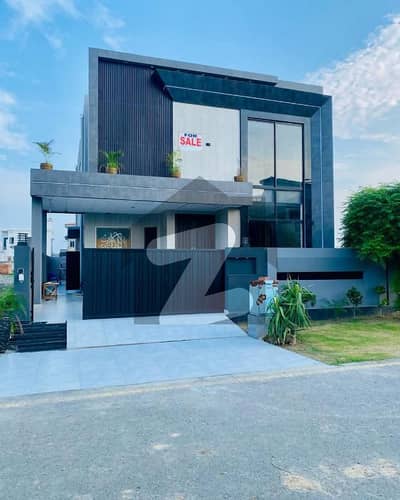 ڈی ایچ اے فیز 6 ڈیفنس (ڈی ایچ اے),لاہور میں 4 کمروں کا 10 مرلہ مکان 6.25 کروڑ میں برائے فروخت۔