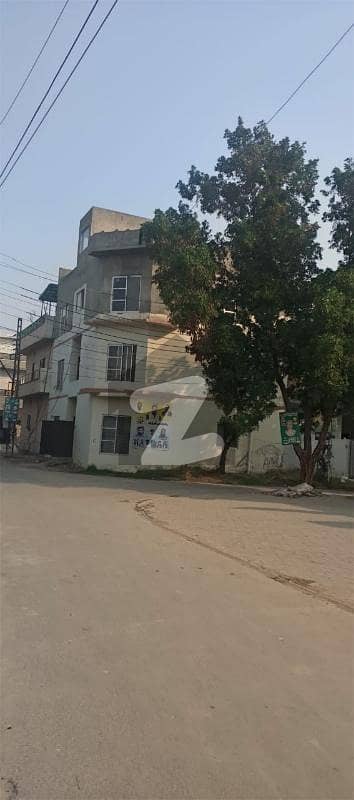 پنجاب یونیورسٹی فیز 2 - بلاک بی پنجاب یونیورسٹی سوسائٹی فیز 2,پنجاب یونیورسٹی ایمپلائیز سوسائٹی,لاہور میں 6 کمروں کا 6 مرلہ مکان 3.25 کروڑ میں برائے فروخت۔