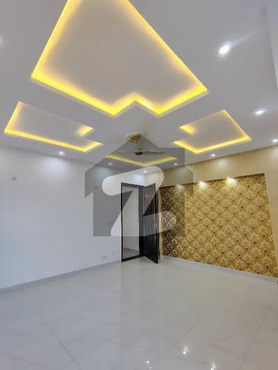 فارمانئیٹس ہاؤسنگ سکیم لاہور میں 2 کمروں کا 5 مرلہ زیریں پورشن 40.0 ہزار میں کرایہ پر دستیاب ہے۔