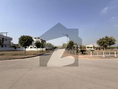 2 Kanal Plot Available For Sale Park Face And Boulevard Category 2 Kanal Plot Available For Sale Park Face And Boulevard Category