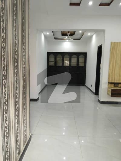 BEAUTIFULL BRAND NEW HOUSE FOR RENT IN DHA LAHORE
