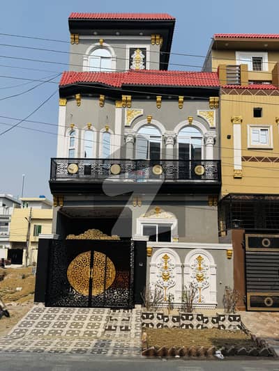 وائٹل ہومز ڈی ڈی وائٹل ہومز ہاؤسنگ سکیم,لاہور میں 3 کمروں کا 3 مرلہ مکان 1.3 کروڑ میں برائے فروخت۔