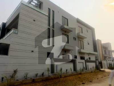 ایل ڈی اے ایوینیو لاہور میں 6 کمروں کا 1 کنال مکان 2.5 لاکھ میں کرایہ پر دستیاب ہے۔ ایل ڈی اے ایوینیو لاہور میں 6 کمروں کا 1 کنال مکان 2.5 لاکھ میں کرایہ پر دستیاب ہے۔