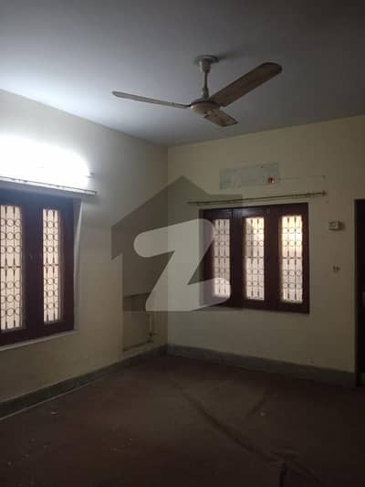 G-10, 35x70, 6-Bed 2-Kitchen House For Sale