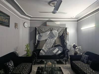 واپڈا ٹاؤن فیز 1 - بلاک ایف2 واپڈا ٹاؤن فیز 1,واپڈا ٹاؤن,لاہور میں 5 کمروں کا 10 مرلہ مکان 4.95 کروڑ میں برائے فروخت۔