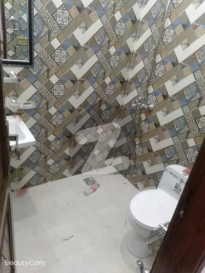 VIP beautiful 5 Marla portion is available for rent in sabzazar scheme lhr