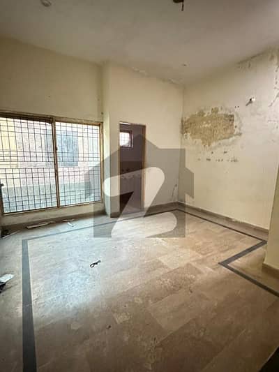 4 Marla Upper Portion For Rent ( Near Bhola Chowk Peer Colony)