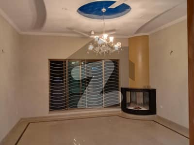 1Kanal Beautiful Most House Available For Sale DHA Phase 4