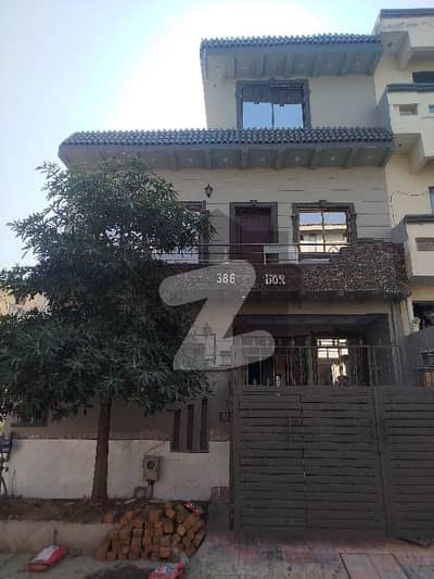 ڈی ۔ 12/1 ڈی ۔ 12,اسلام آباد میں 3 کمروں کا 4 مرلہ مکان 1.5 لاکھ میں کرایہ پر دستیاب ہے۔