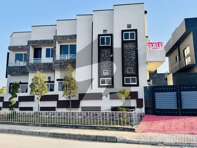 بحریہ ٹاؤن فیز 8 ۔ سیکٹر ایف - 1 بحریہ ٹاؤن فیز 8,بحریہ ٹاؤن راولپنڈی,راولپنڈی میں 5 کمروں کا 10 مرلہ مکان 4.9 کروڑ میں برائے فروخت۔