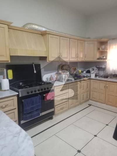 ڈی ۔ 12 اسلام آباد میں 3 کمروں کا 1 کنال بالائی پورشن 2.6 لاکھ میں کرایہ پر دستیاب ہے۔