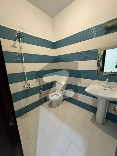 100 SQUARE YARD DOUBLE STOREY BUNGALOW FOR RENT IN DHA PHASE 7 EXT. MOST PRIME LOCATION IN DHA KARACHI