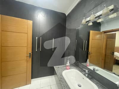 F6/1 islamabad | old house | good location F6/1 islamabad | old house | good location