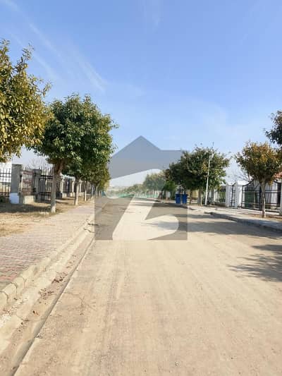 گلبرگ گرینز ۔ بلاک بی گلبرگ گرینز,گلبرگ,اسلام آباد میں 4 کنال رہائشی پلاٹ 9.25 کروڑ میں برائے فروخت۔