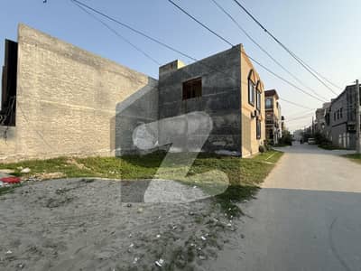 5.25 Marla Corner Plot Hussain Block For Sale