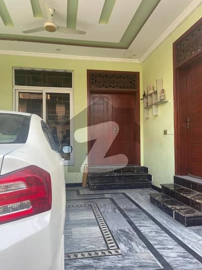 رحمان انکلیو لہتاراڑ روڈ,اسلام آباد میں 8 کمروں کا 8 مرلہ مکان 5.25 کروڑ میں برائے فروخت۔